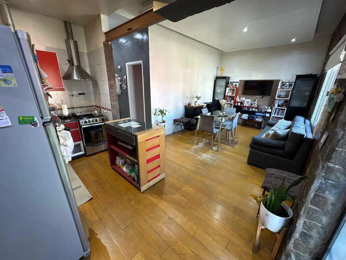 VENTA CASA 3 AMB PILE COCHERA EN LOMAS DEL MIRADOR 2