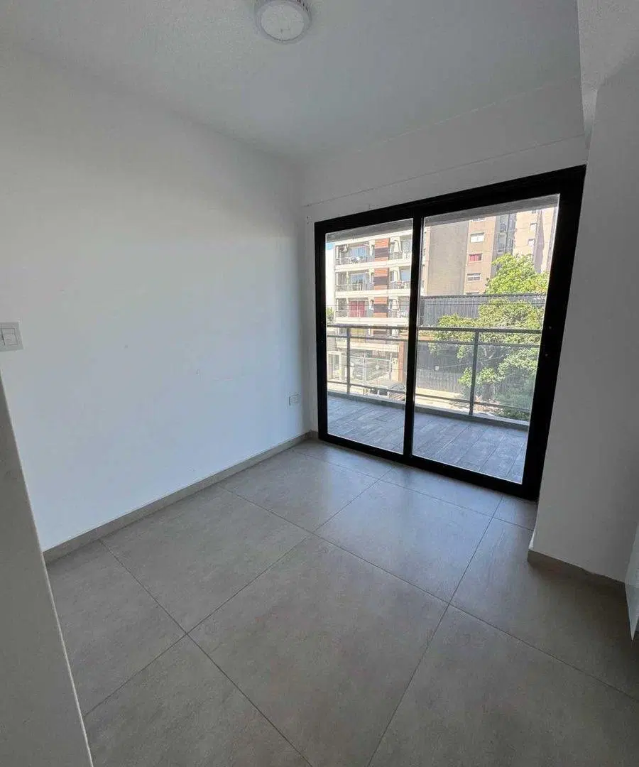 VENTA DEPTO 3 AMB C/ COCHERA MORÓN 5