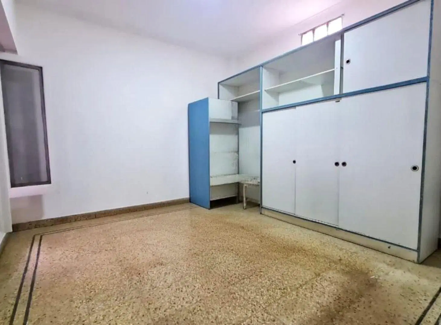 Venta depto. 3 amb c/patio propio. Terraza. Gerli 8