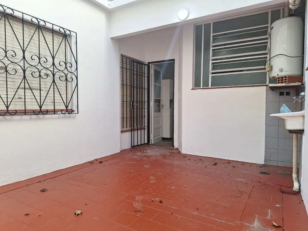 Venta depto. 3 amb c/patio propio. Terraza. Gerli 5