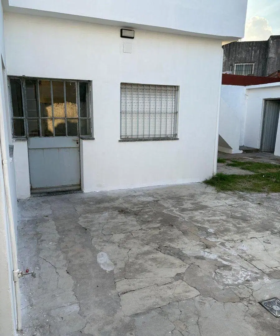 VENTA CASA 3 AMBIENTES MAS DEPARTAMENTO HURLINGHAM 4