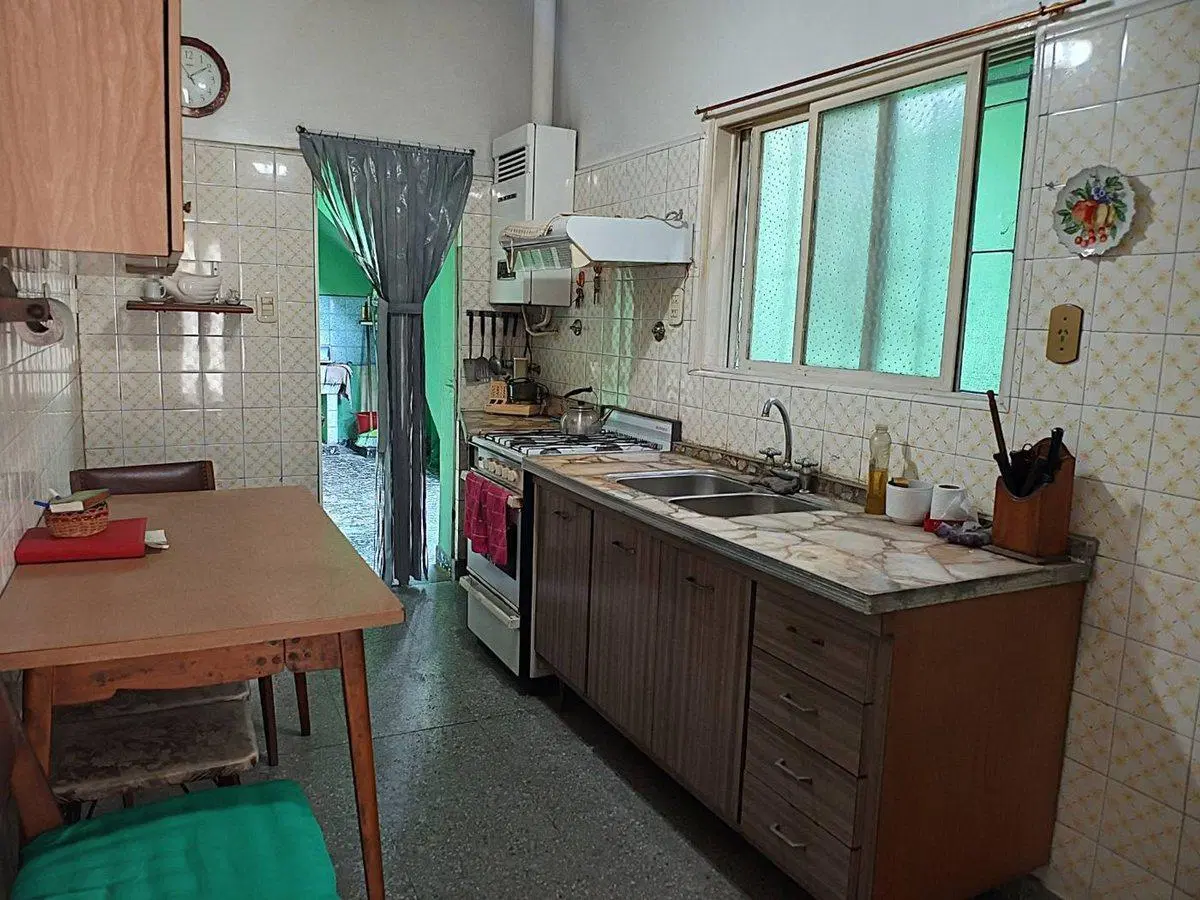 Venta Casa Flores Sur Lote Propio 177m2 Totales 3