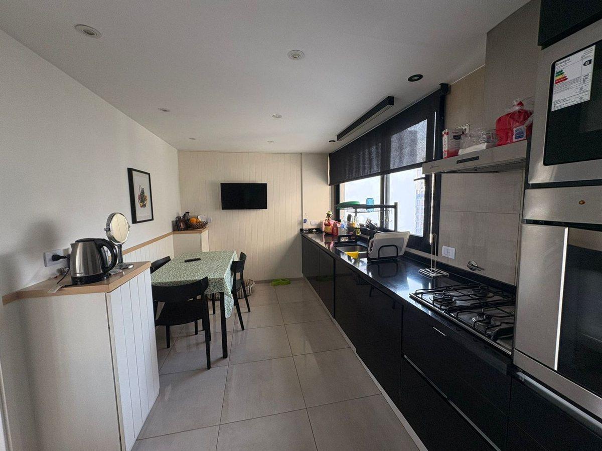 Foto de VENTA DEPTO 4 AMBIENTES EN FLORES, imagen 4