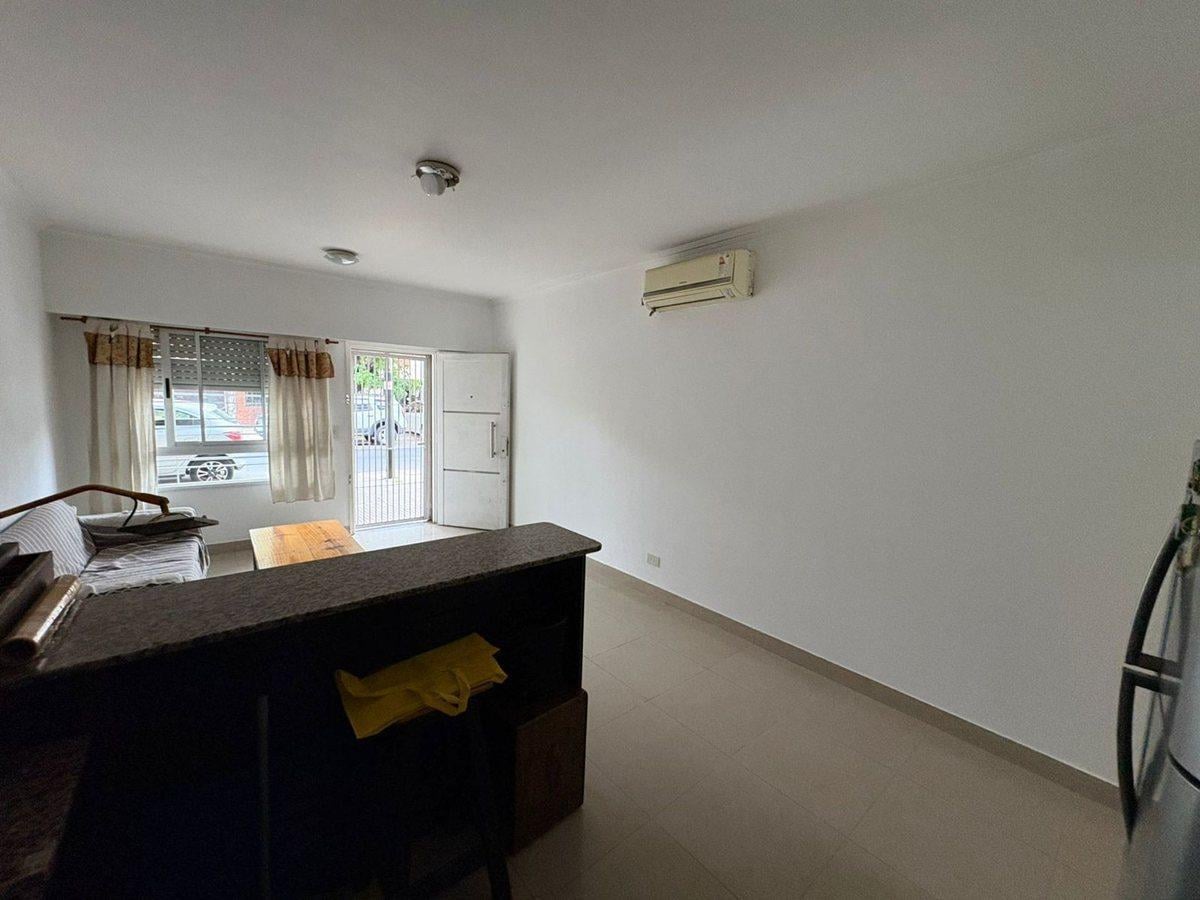Foto de Venta Ph 2 Amb Liniers Sin Expensas Con Patio, imagen 1