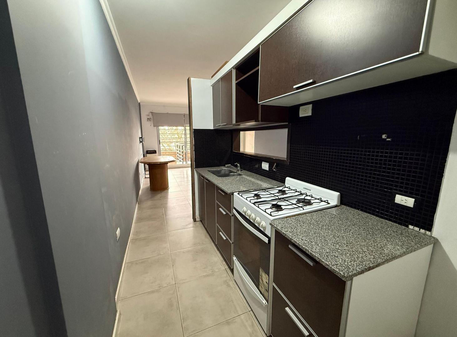 Foto de ALQUILER DEPARTAMENTO DOS AMBIENTES FLORES NORTE, imagen 3