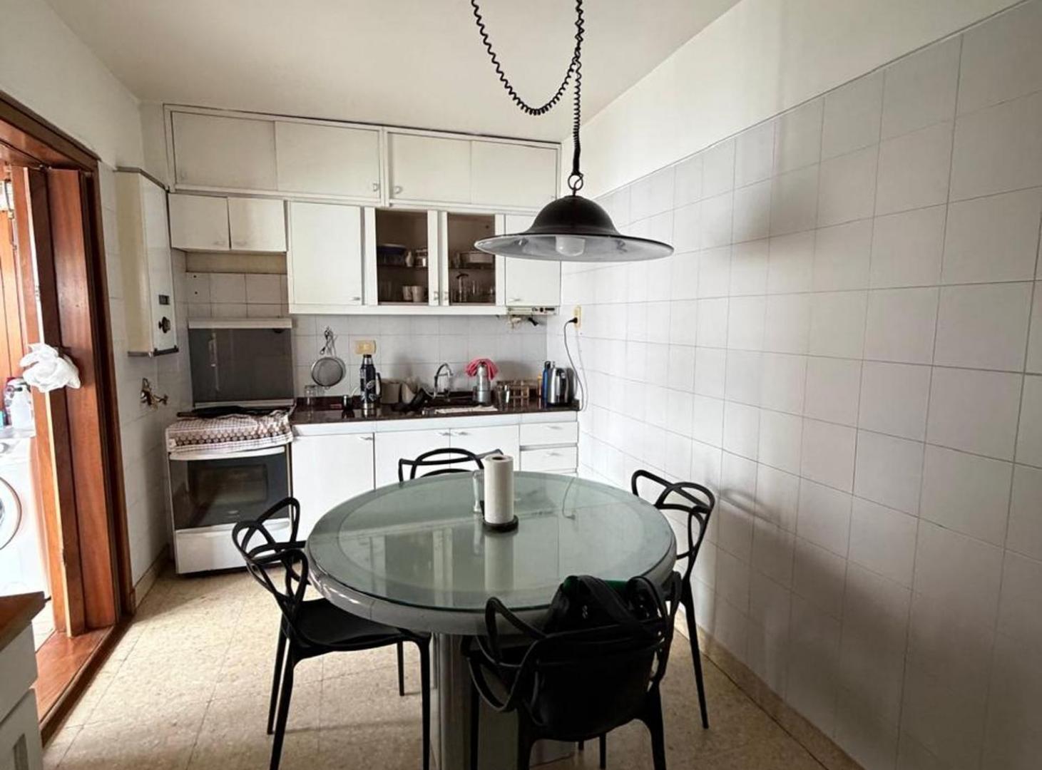 Foto de Alquiler departamento 4 amb con parrilla Floresta, imagen 4