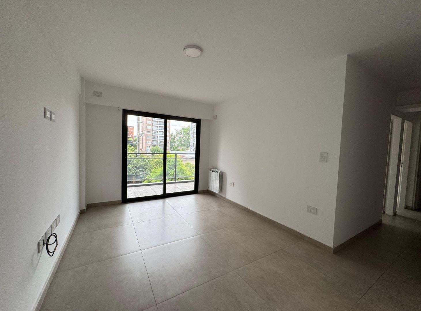 Foto de VENTA DEPTO 3 AMB C/ COCHERA MORÓN, imagen 2