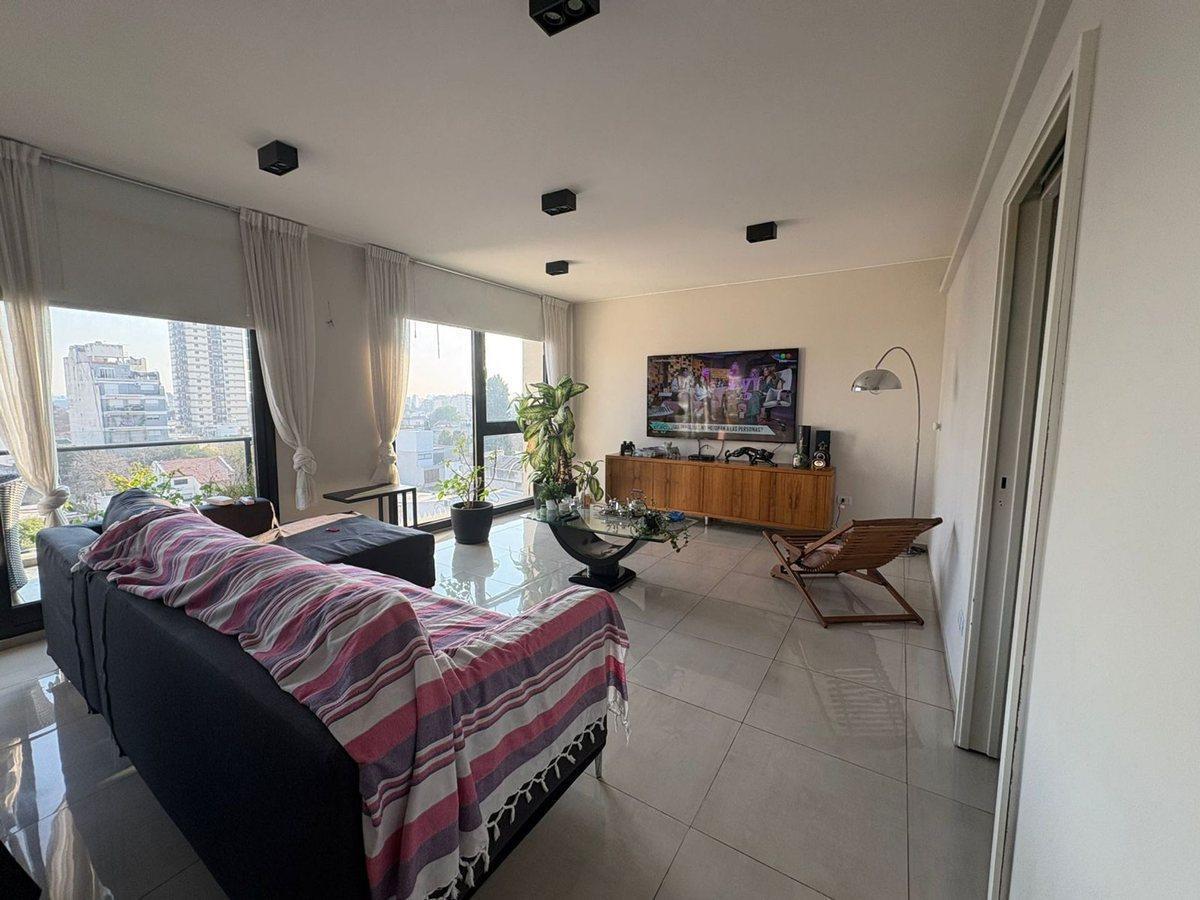 Foto de VENTA DEPTO 4 AMBIENTES EN FLORES, imagen 2