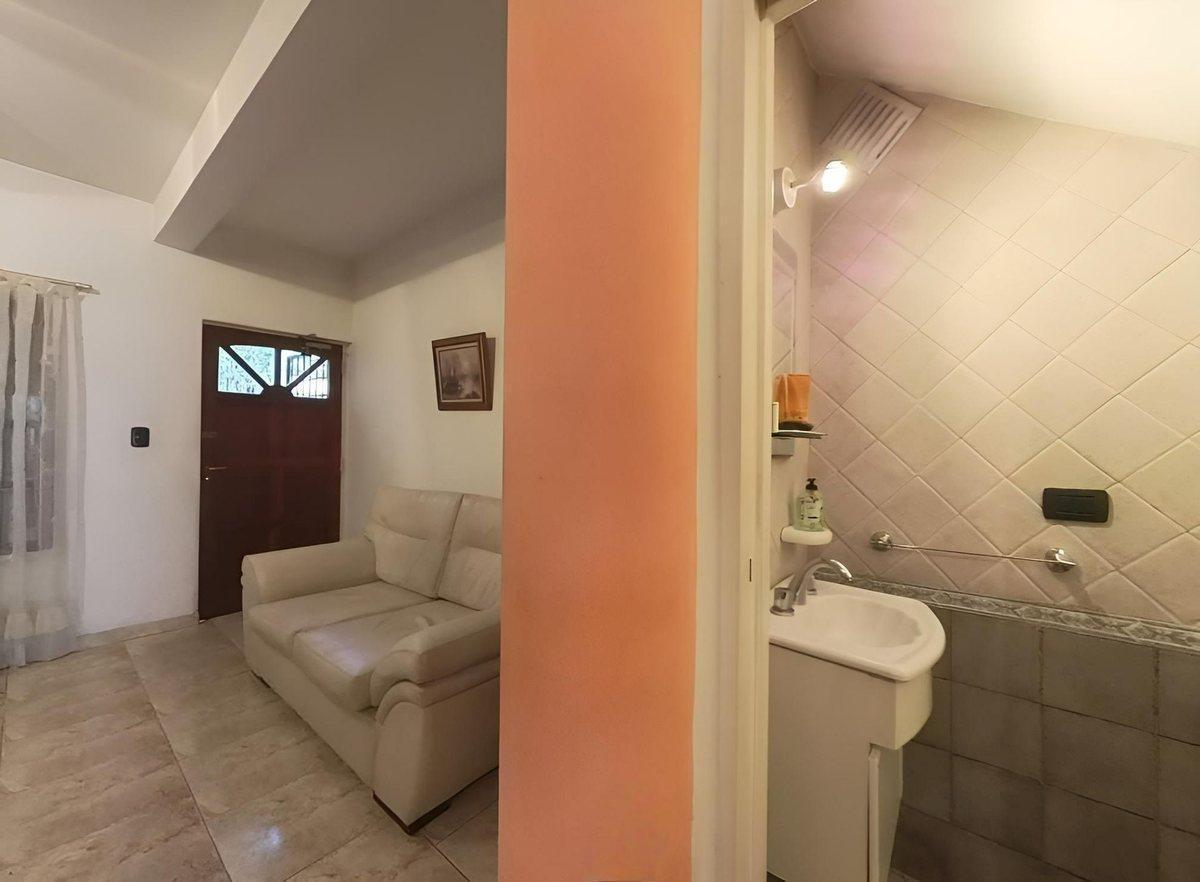 Foto de VENTA PH TRIPLEX 4 AMB CON COCH. VILLA SANTA RITA, imagen 5
