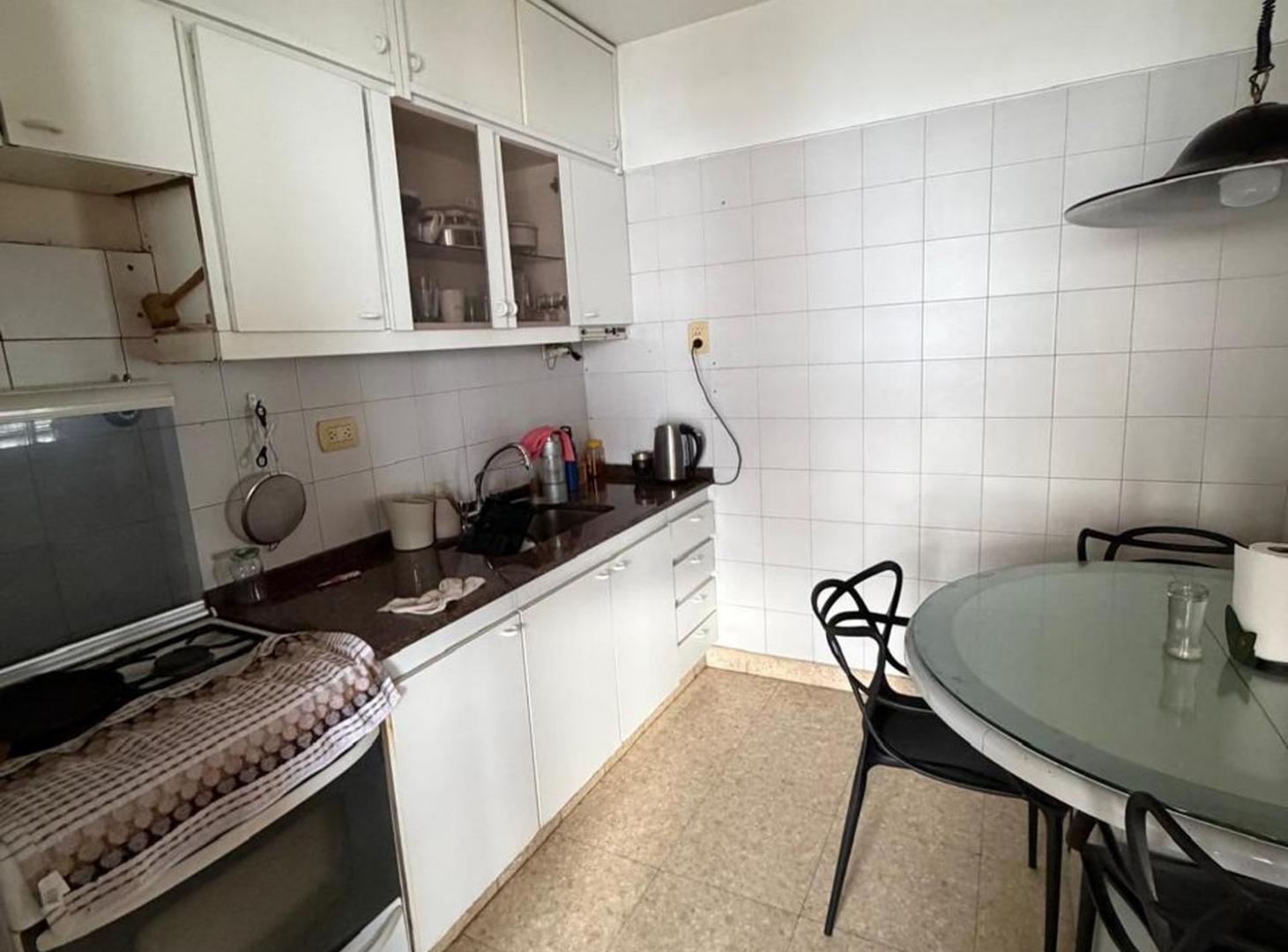 Foto de Alquiler departamento 4 amb con parrilla Floresta, imagen 3