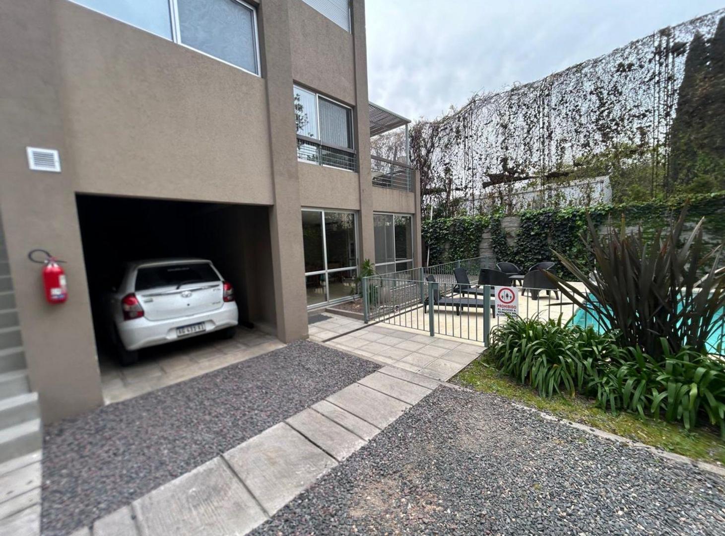 Foto de VENTA DUPLEX 3 AMBIENTES EN CONDOMINIO HAEDO, imagen 4