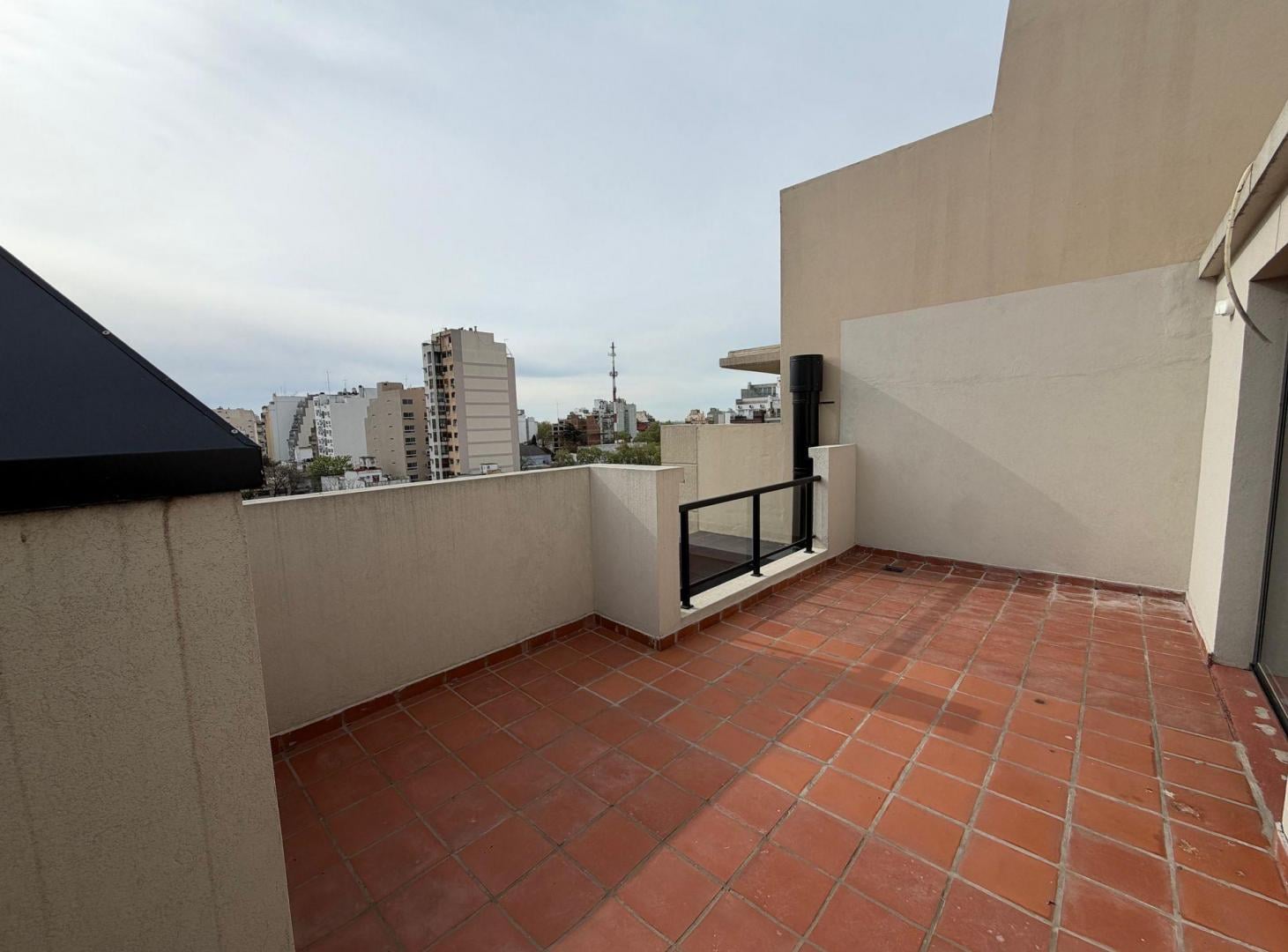 Foto de Venta Monoambiente Flores con Balcón Terraza, imagen 2