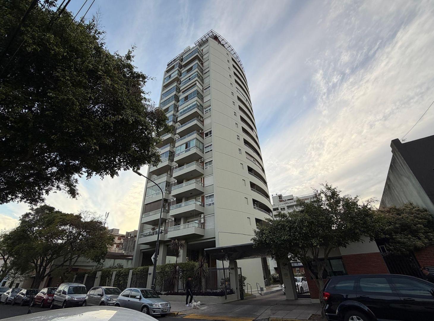 Foto de VENTA DPTO 4AMBIENTES C/PILETA-SEGURIDAD MATADEROS, imagen 1