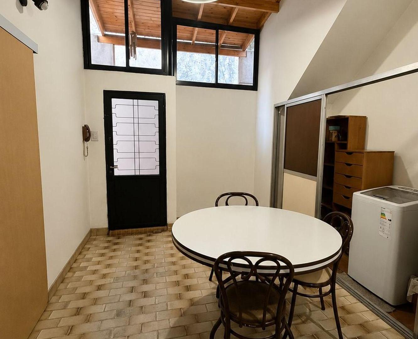 Foto de VENTA PH 4 AMB EN MONTE CASTRO CON TERRAZA, imagen 2