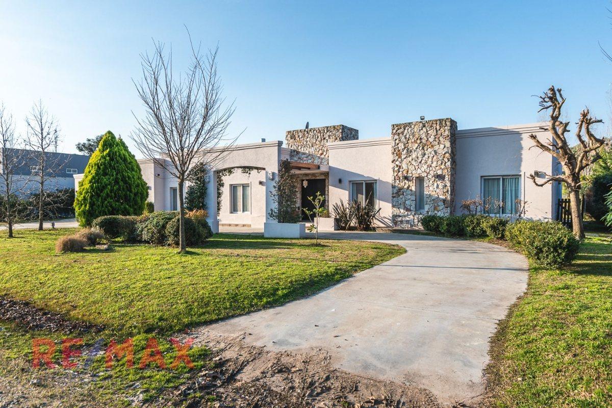 Foto de VENTA CASA 5 AMB SANTA IRENE COMARCAS DE LUJAN, imagen 2