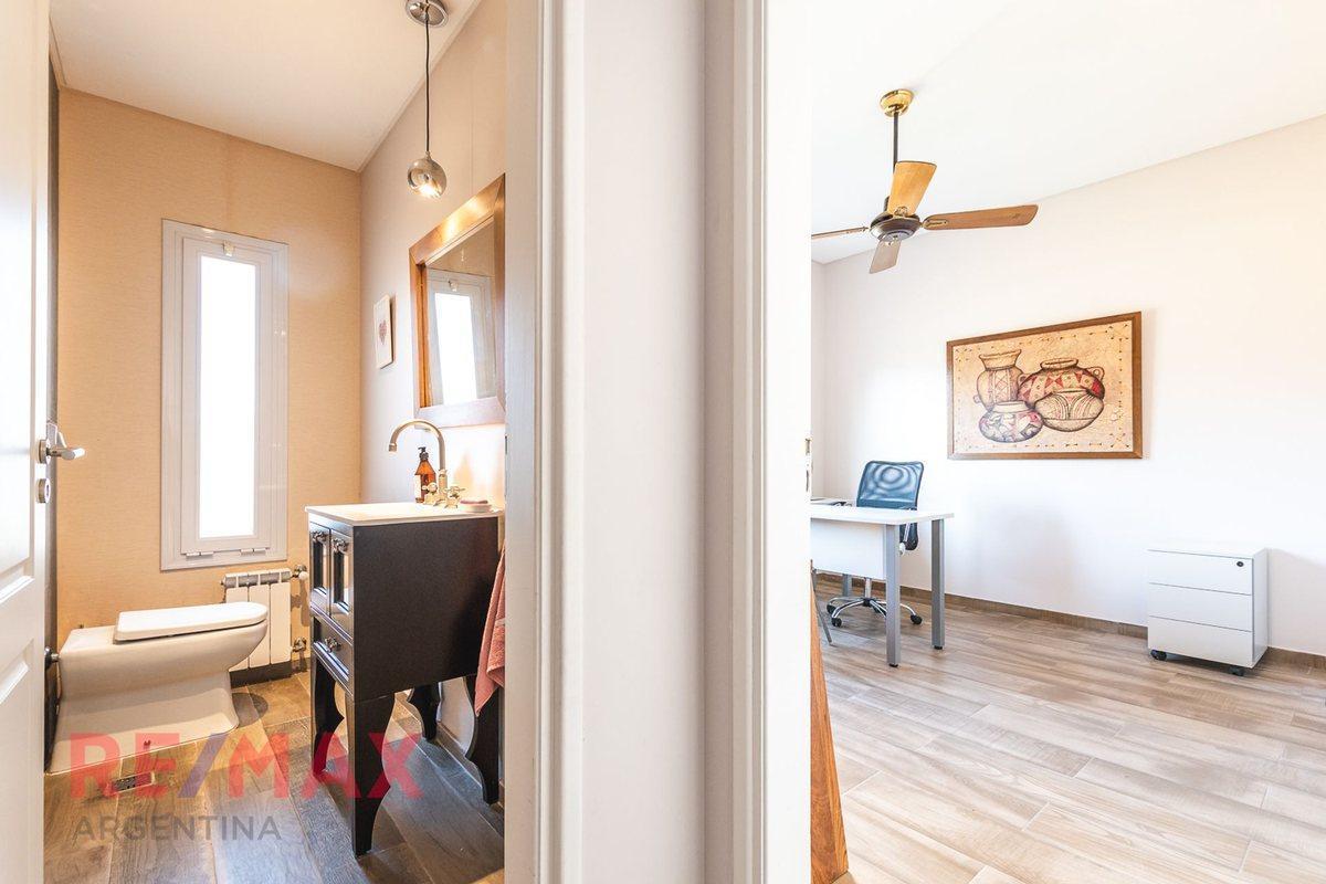 Foto de VENTA CASA 5 AMB SANTA IRENE COMARCAS DE LUJAN, imagen 4