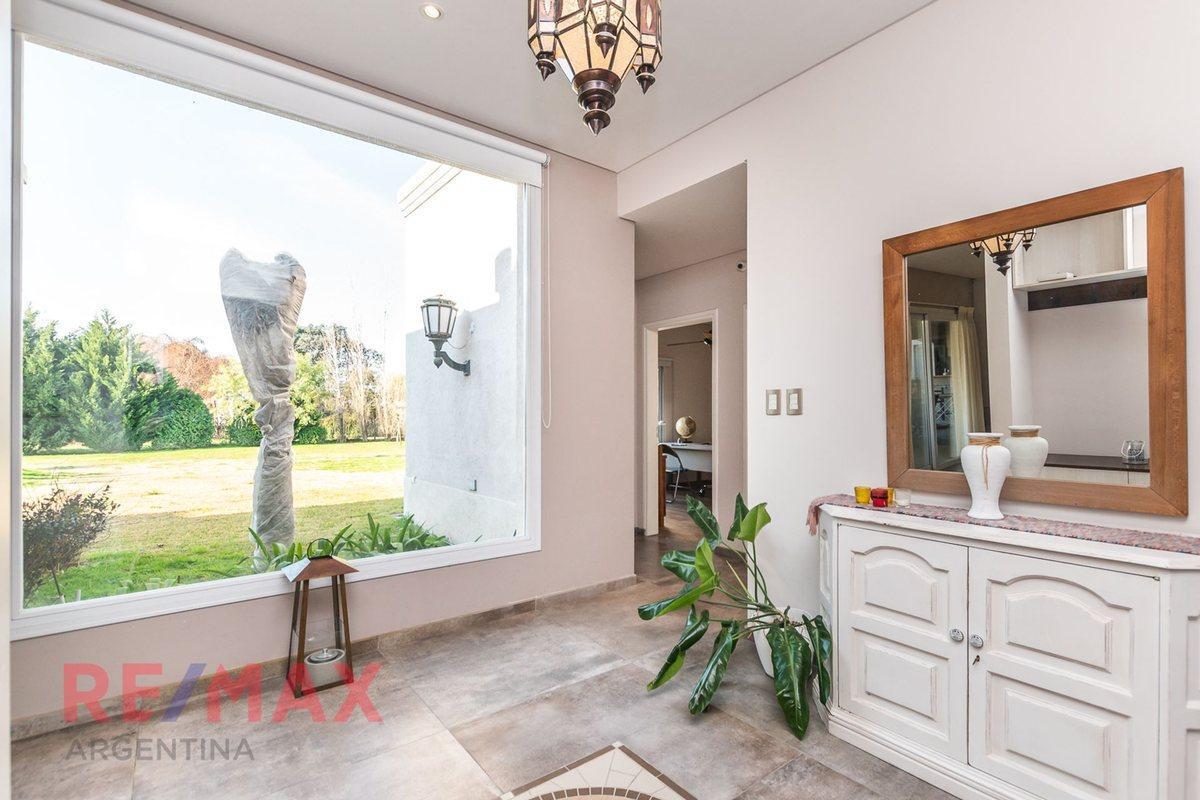 Foto de VENTA CASA 5 AMB SANTA IRENE COMARCAS DE LUJAN, imagen 3