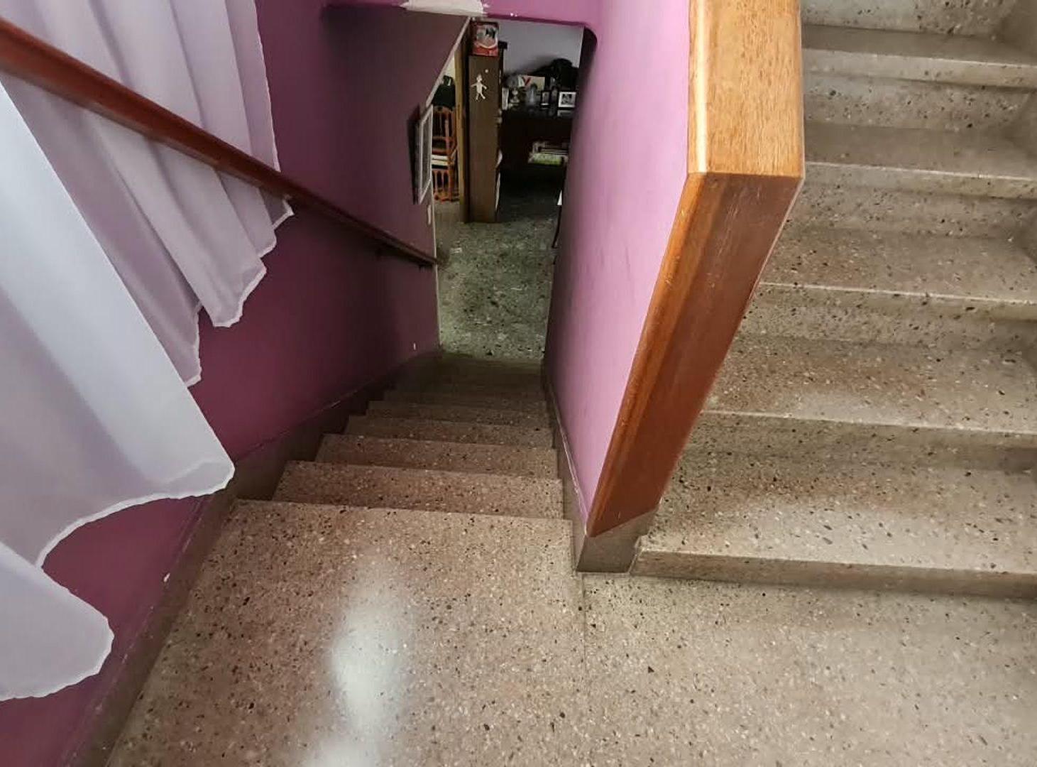 Foto de Venta casa 3 amb parrilla c/garaje Villa Dominico, imagen 2