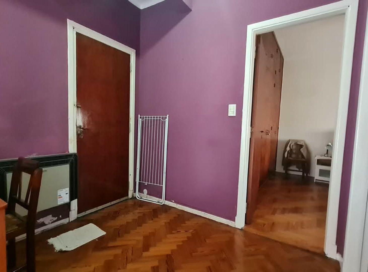 Foto de Venta casa 3 amb parrilla c/garaje Villa Dominico, imagen 4