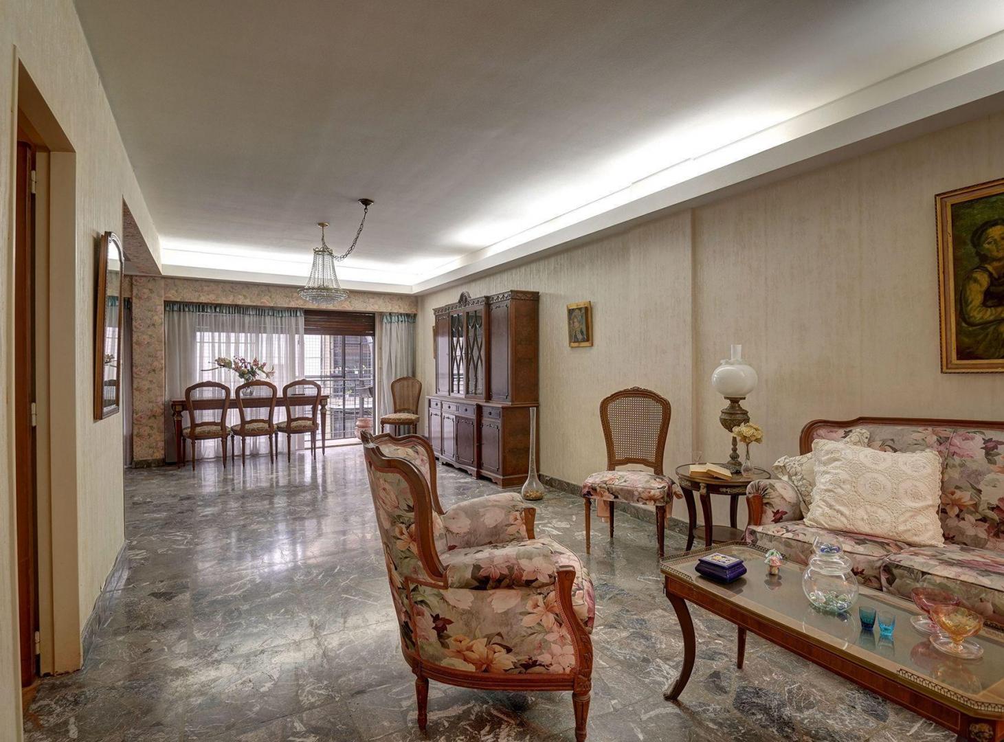 Foto de Venta dpto 4 amb + depen/balcón/ baulera Caballito, imagen 1