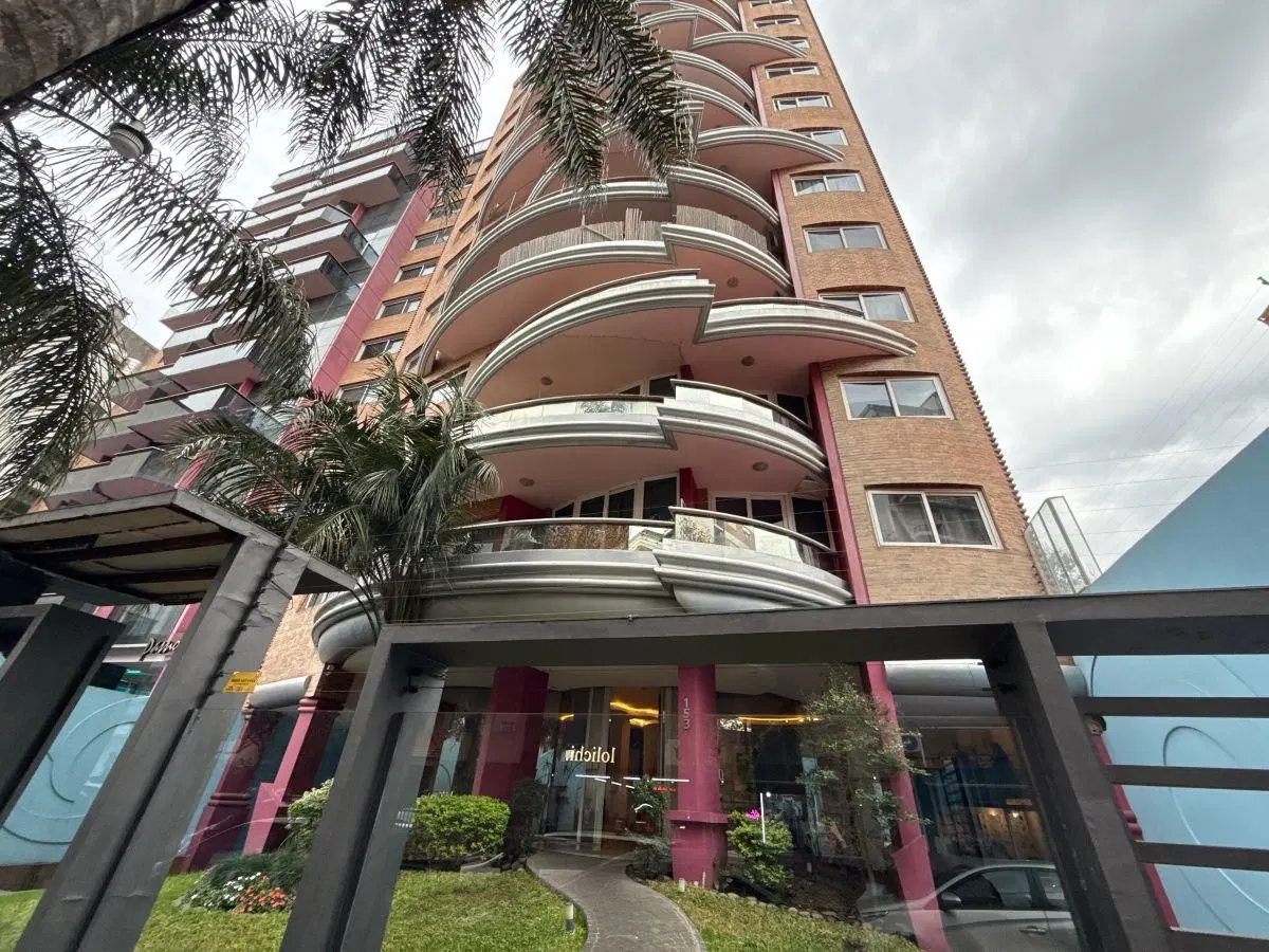 Departamento en Venta de 90 m2 con 3 habitaciones en el centro de Ramos Mejía 3