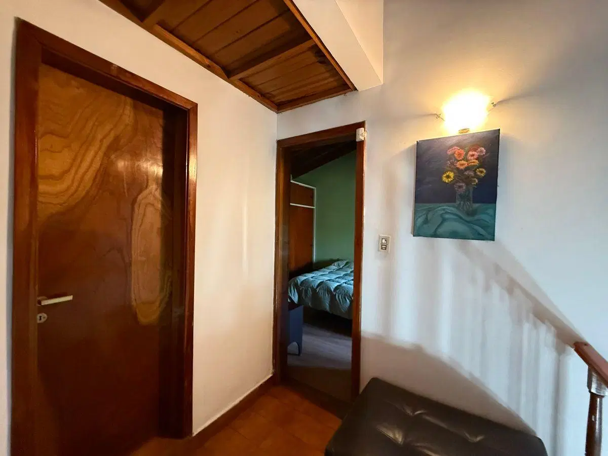 Casa en Venta ubicada en Castelar Norte con 2 Dormitorios y amplio Jardín 5