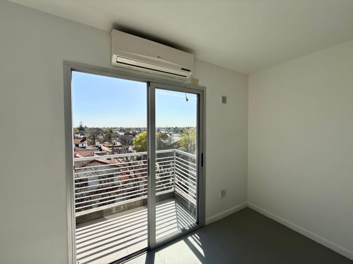 Foto de Departamento de 42 m² en Venta, ubicado en el centro de Castelar Norte, imagen 2