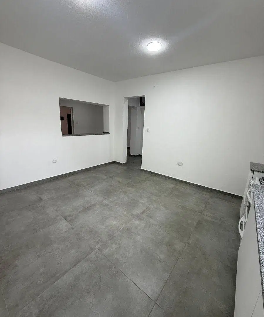 ALQUILER DEPARTAMENTO / OFICINAS UNQUILLO 3