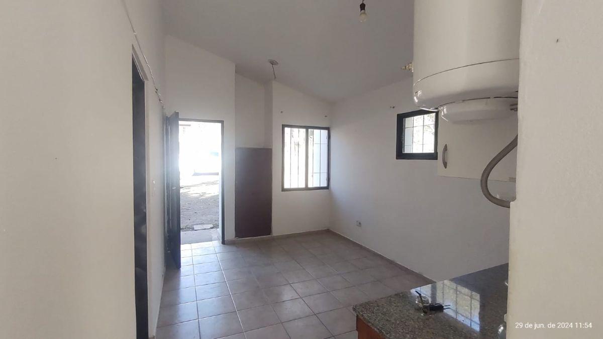Foto de CASA EN VENTA UNQUILLO 2 DORMITORIOS, imagen 5
