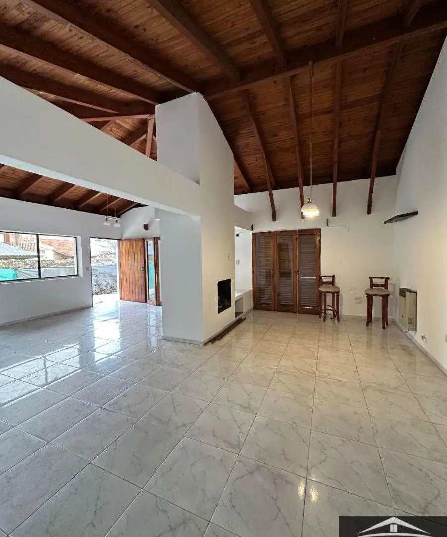 CASA EN ALQUILER EN VILLA BELGRANO (APTO COMERCIAL) 4