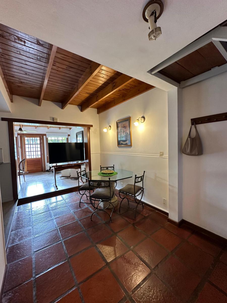 Casa en Excelente Ubicacion Sobre Av Paso Al 900, Lote de 345 m² 1