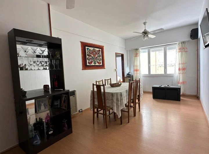 Departamento tres ambientes con dependencia en 65 m2 3