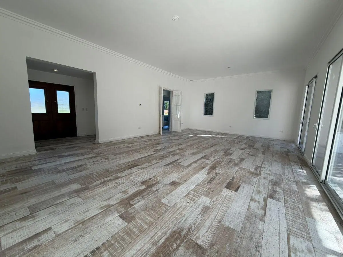 Casa 5 ambientes con pileta en Rumencó, barrio Los Ceibos 5