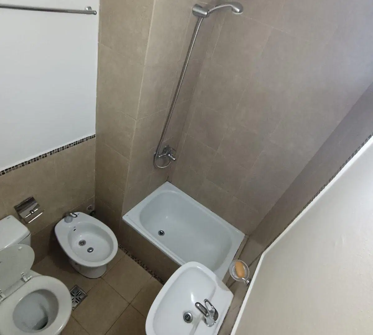 Departamento de 1dorm y medio, con terraza c/ asador 2