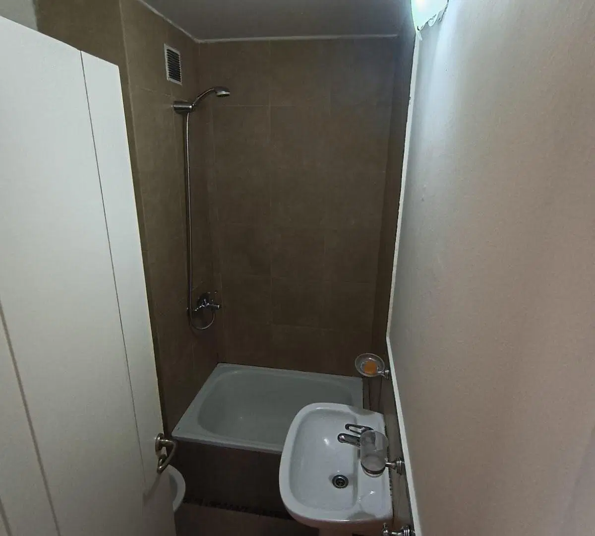 Departamento de 1dorm y medio, con terraza c/ asador 4