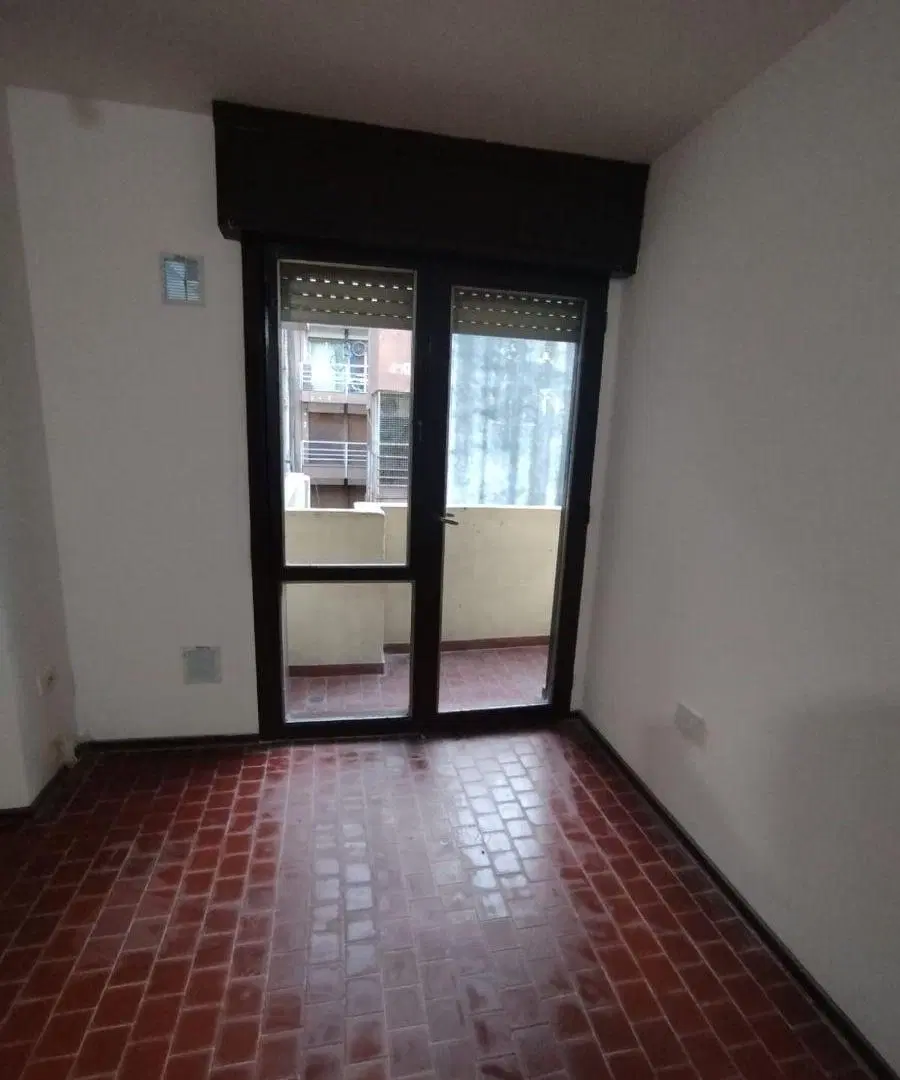 Se alquila departamento de 1 dormitorio. 3