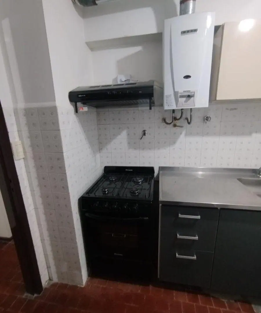 Se alquila departamento de 1 dormitorio. 8