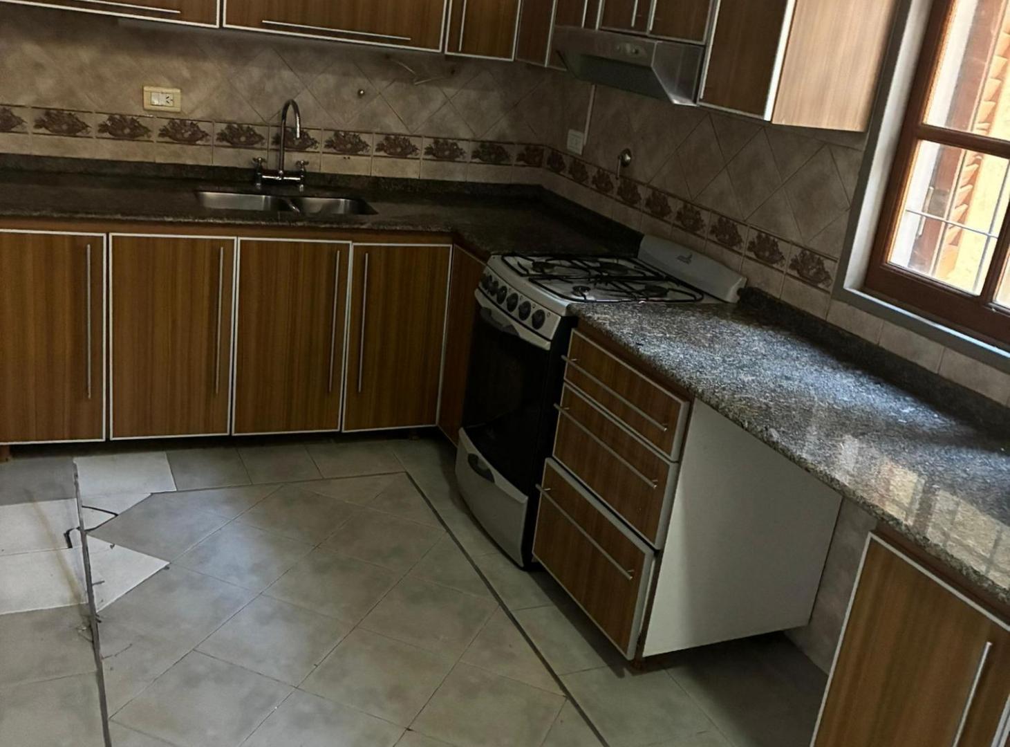 Foto de Se alquila departamento de 2 dormitorios con patio y asador!!, imagen 1