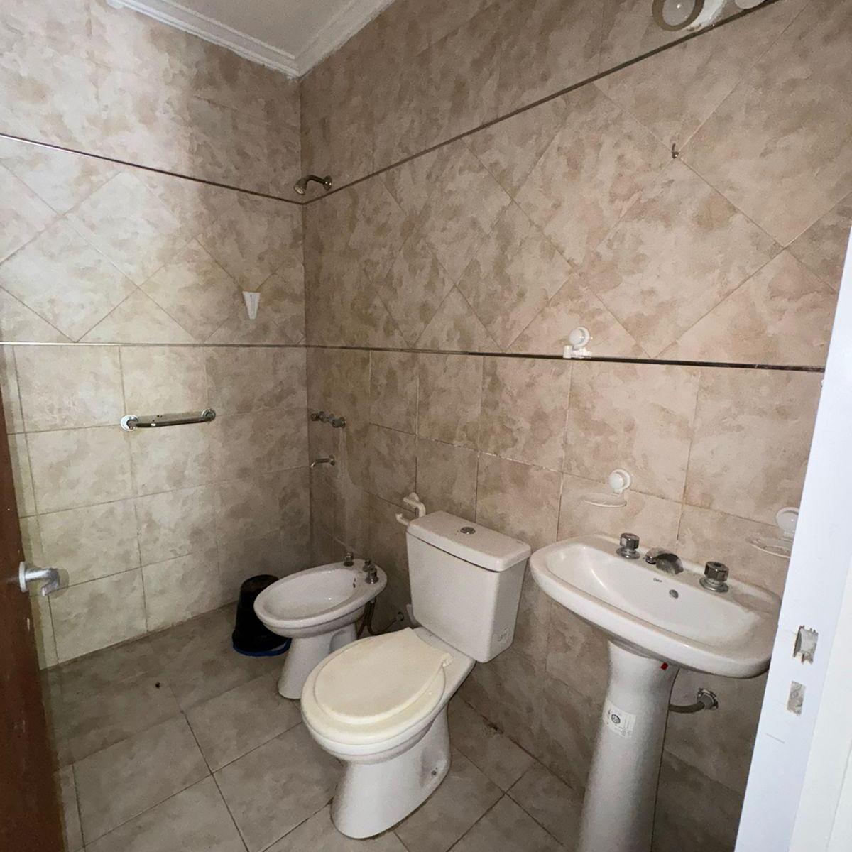 Departamento Ideal Inversor a 2 Cuadras de Av Luján 5