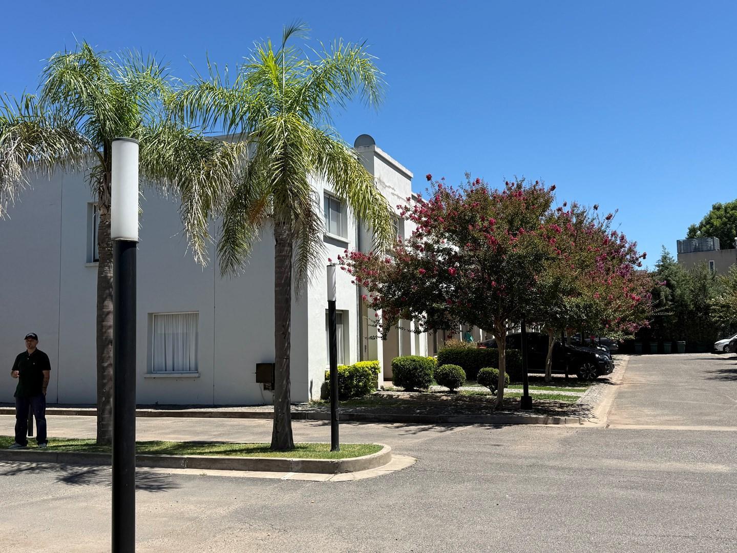 Casa Dúplex en Venta en Pellegrini Village, Pilar, G.B.A. Zona Norte