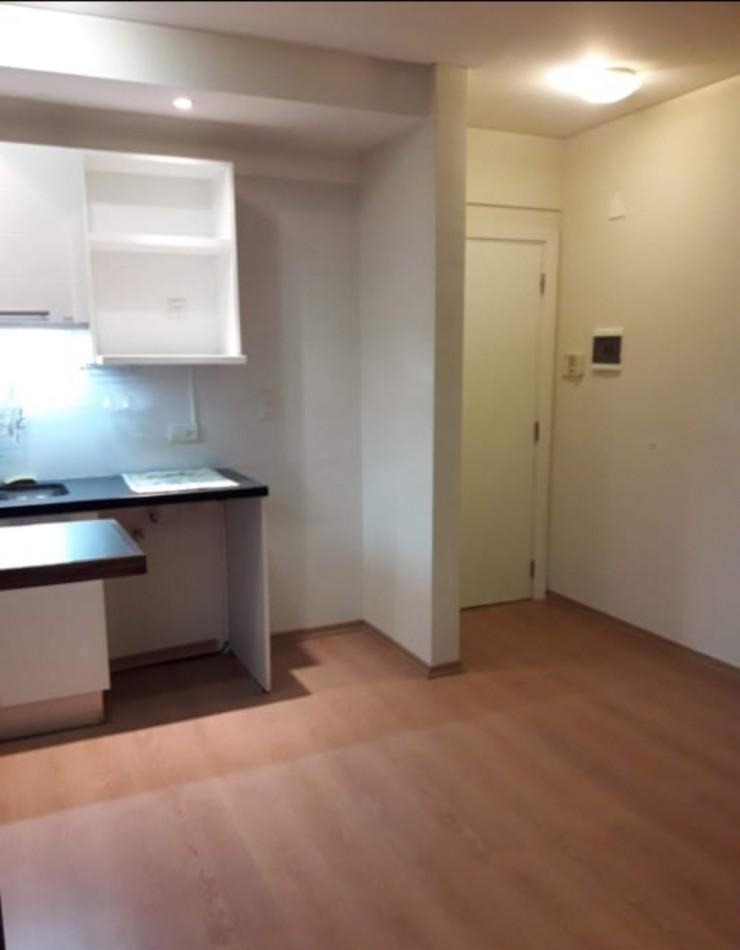 Venta Semipiso 2 Ambientes Zona Golf 1