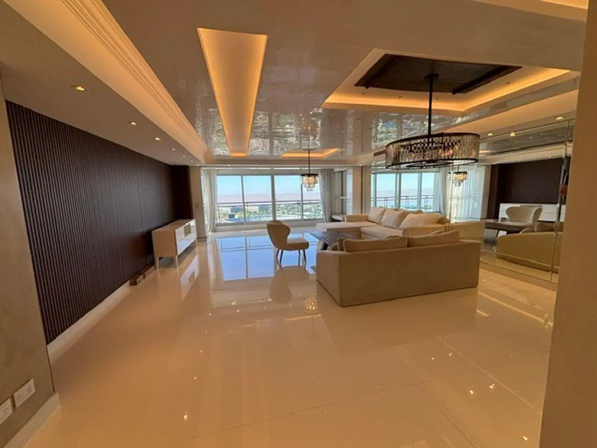 Impecable Departamento en Chateau Libertador alquiler 3 dormitorios y dependencia 2
