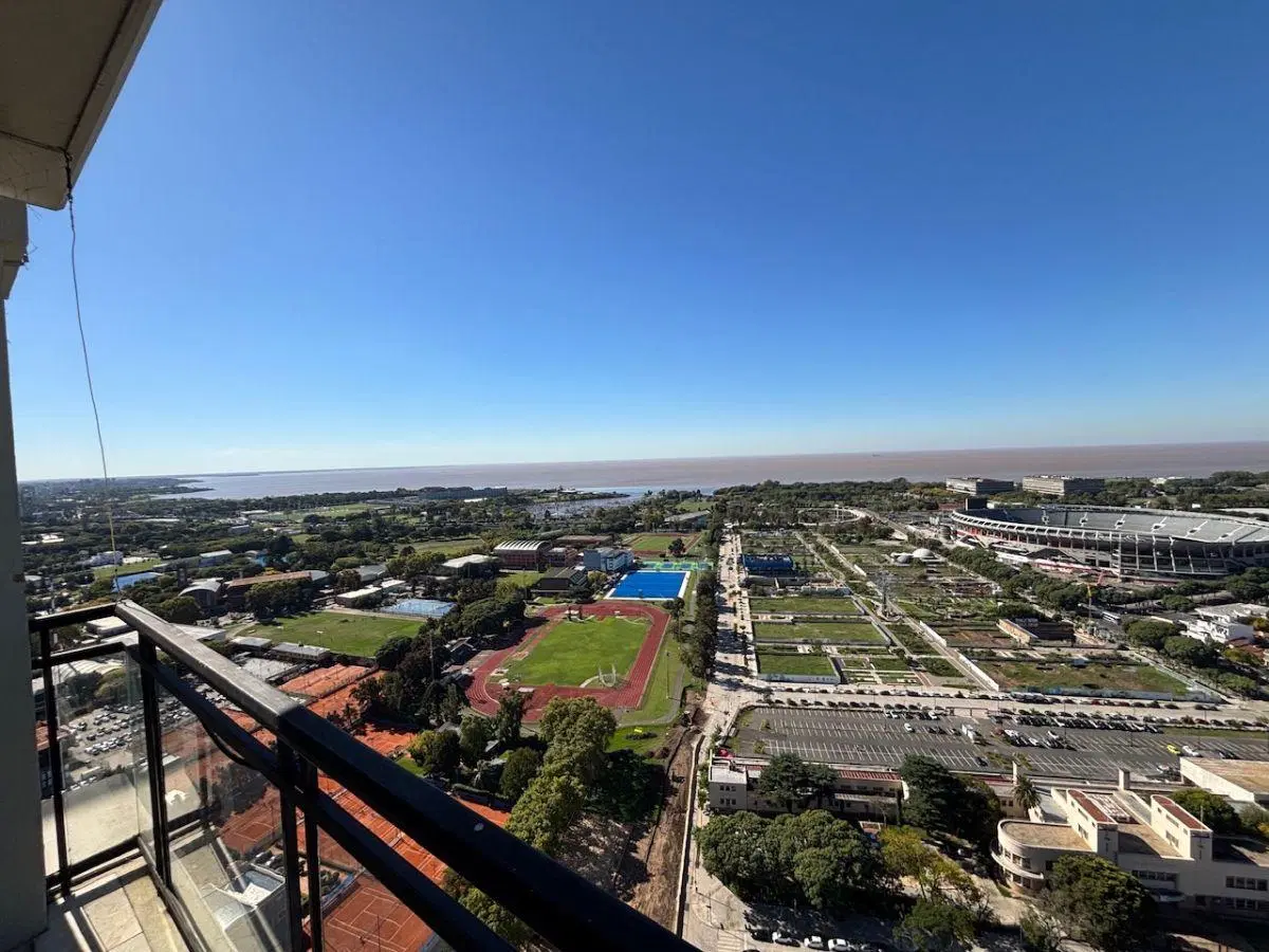 Impecable Departamento en Chateau Libertador alquiler 3 dormitorios y dependencia 4