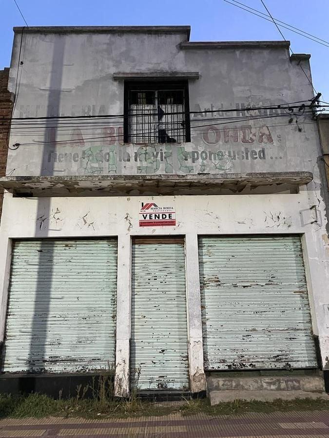 Casa y Locales en Venta 4