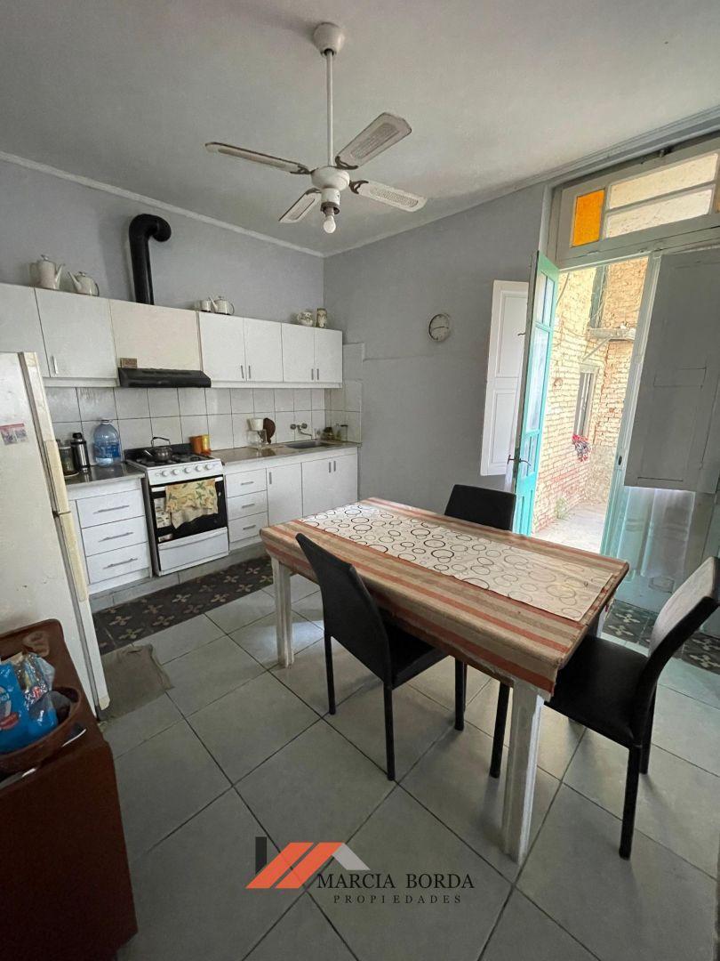 Casa 5 Ambientes. | Calle Luis Giles Al 3200 3