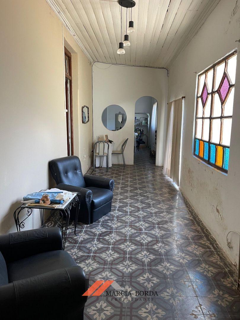 Casa 5 Ambientes. | Calle Luis Giles Al 3200 1