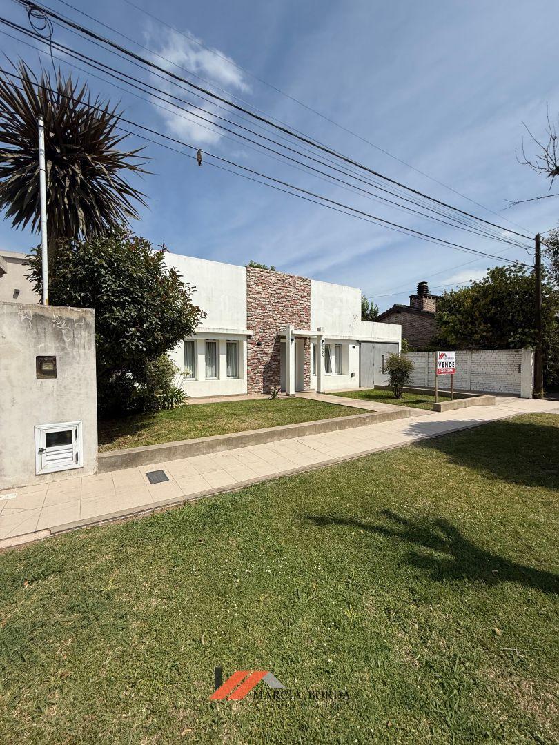 Excelente casa a la venta en Ranchos.