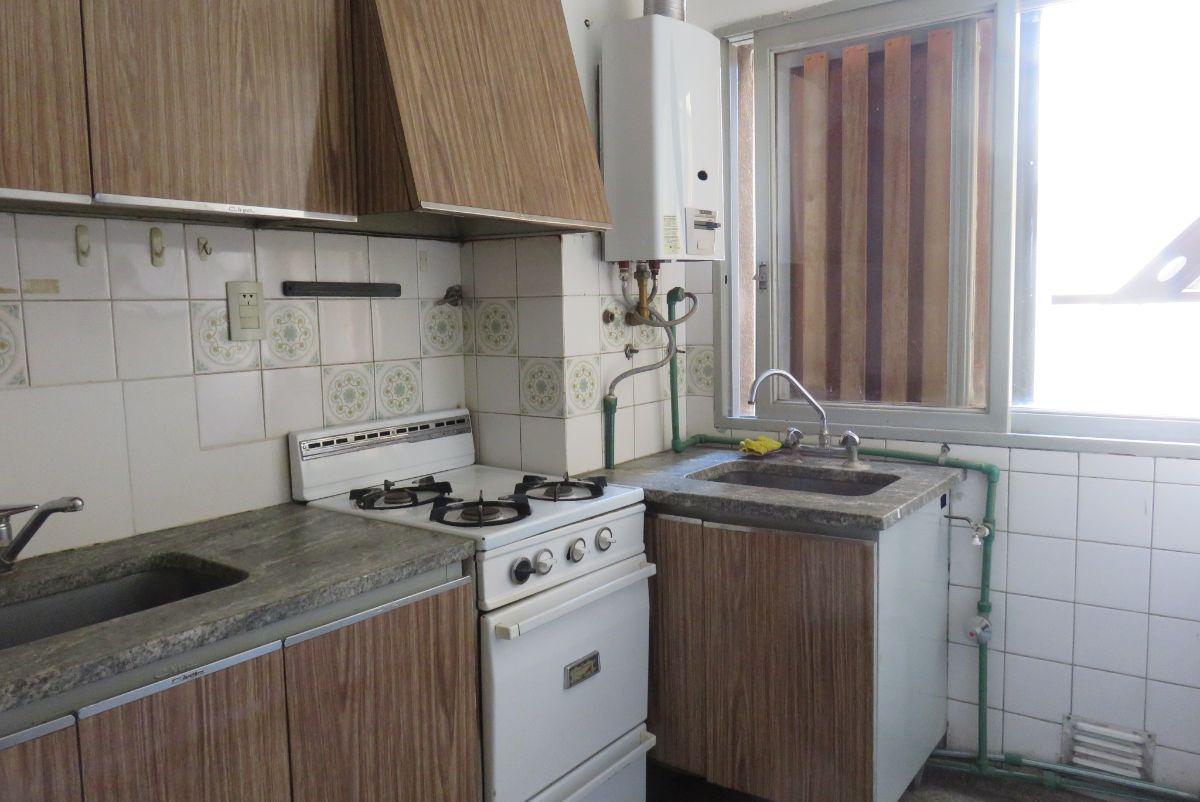Foto de DEPARTAMENTO A PASOS DE PEATONAL, imagen 3