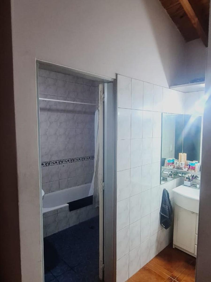 Venta 4 Locales Comercial y Casa - Plaza Godoy Cruz 4