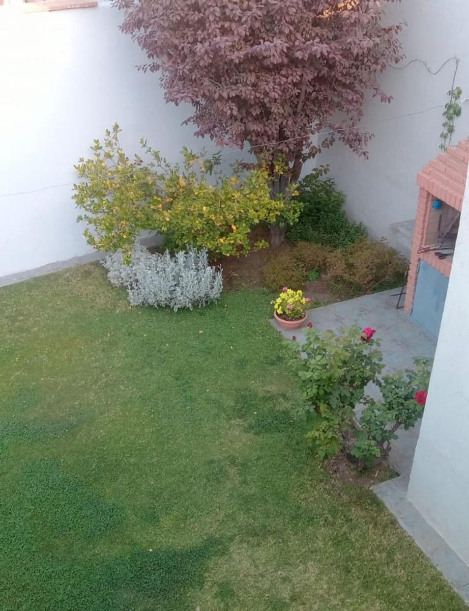Venta Casa Zona Hospital Central 4